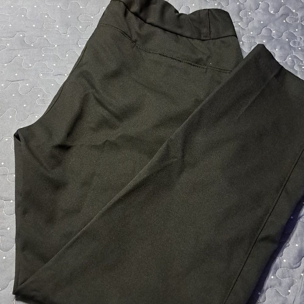 Aramark Flexfit black pants size 14